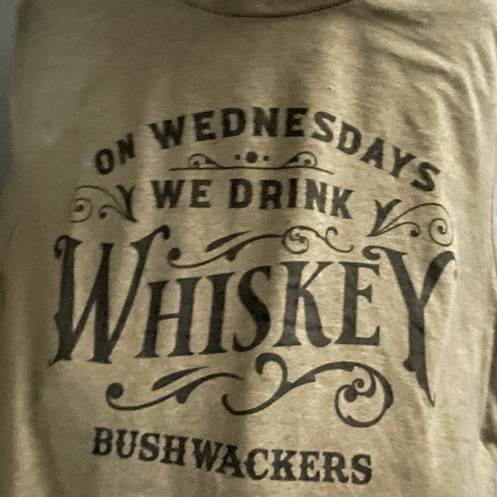 NEW DJ Nick the Quick, Bushwackers, Farm Focused T-shirt. Men’s Size Medium.